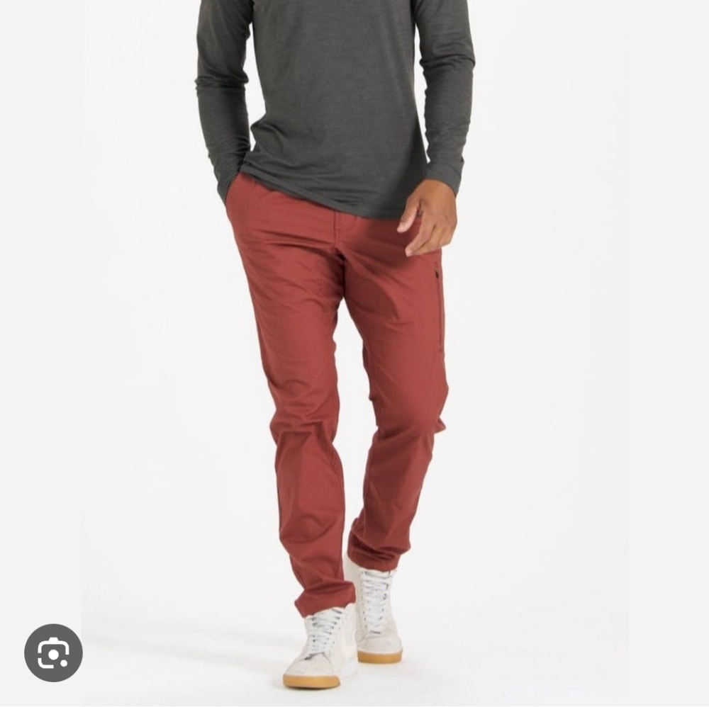 Vuori Men's Rust Pants
